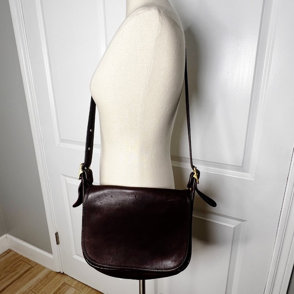 Vintage Coach Patricia's Legacy Bag in dark brown leather Crossbody Style 9951 - Picture 1 of 12
